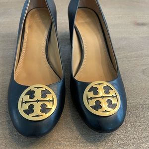 Tory Burch Classic Black Pump